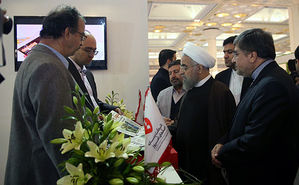 بازدید رئیس جمهور از غرفه روزنامه اصفهان امروز در نمایشگاه مطبوعات