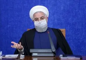 روحانی: هیچ چیز مقدم بر واکسن نیست/ هر جا واکسن باشد، پول آن را تامین می‌کنیم