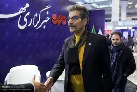 عزت‌الله مهرآوران: اکثر هنرمندان تئاتر این‌روزها بی‌کارند