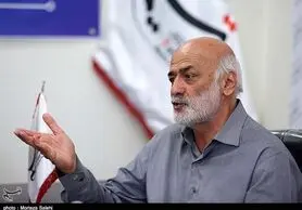 کربکندی: انتظار ما برای از بین رفتن فساد در فوتبال ایران بیهوده است