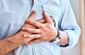 10 درمان خانگی موثر برای خلاص شدن از درد قفسه سینه