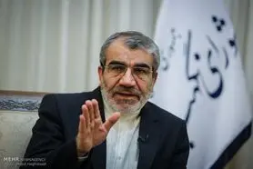 کدخدایی: عده‌ای شورای نگهبان را تهدید می‌کنند تا خوش باشند
