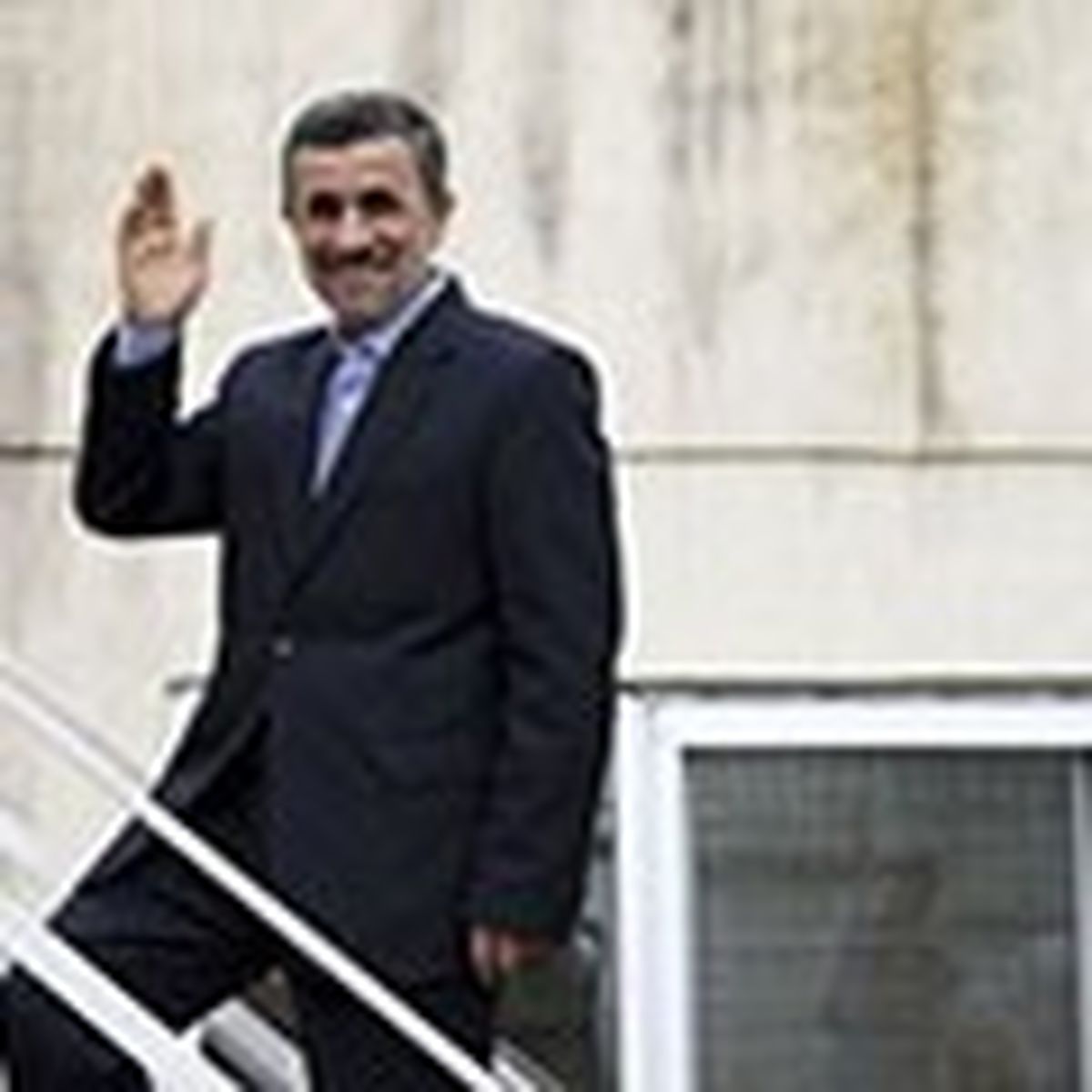 احمدی‌نژاد: با میرحسین موسوی دوستم!