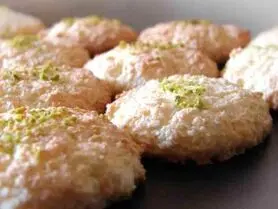 طرز تهیه شیرینی نارگیلی
