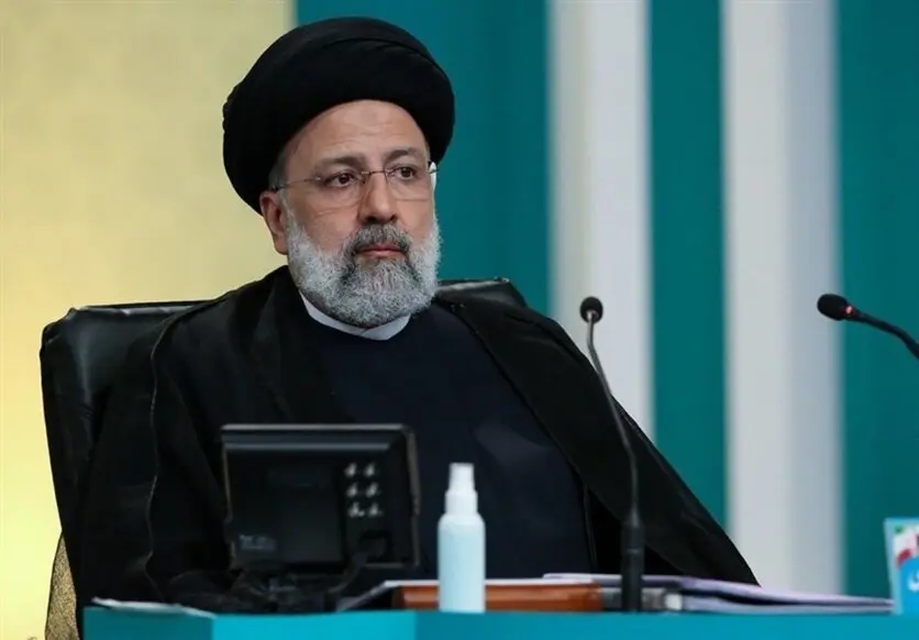 رئیسی مراقب اشتباه احمدی‌نژاد باشد