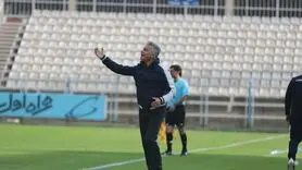 شرمندگی سرمربی ماشین سازی از رفتار حامد لک/ واکنش اکبرپور به تبانی بازی با پرسپولیس