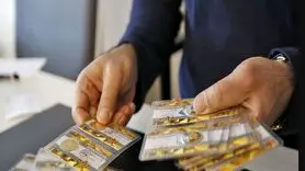 سکه و طلا روی ریل کاهش قیمت قرار گرفتند/ کاهش ۱۶۰ هزار تومانی سکه طرح جدید