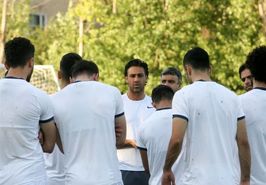 تأکید مجیدی به بازیکنان استقلال: کسی حق ندارد درباره دربی صحبت کند