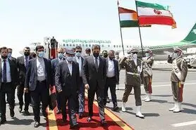 توضیح درباره اهتزاز پرچم اقلیم کردستان در مهرآباد