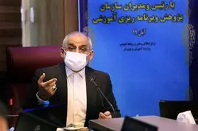 خانواده‌ها نگران حضور فرزندانشان در مدارس نباشند/تداوم واکسیناسیون فرهنگیان تا اواخر مرداد