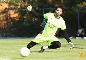 دروازه‌بان پرسپولیسی از جمع شاگردان قلعه‌نویی جدا شد