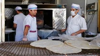 نان در اصفهان سه نرخی است