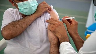 هلال‌احمر: اتباع خارجی در ایران واکسینه می‌‌شوند