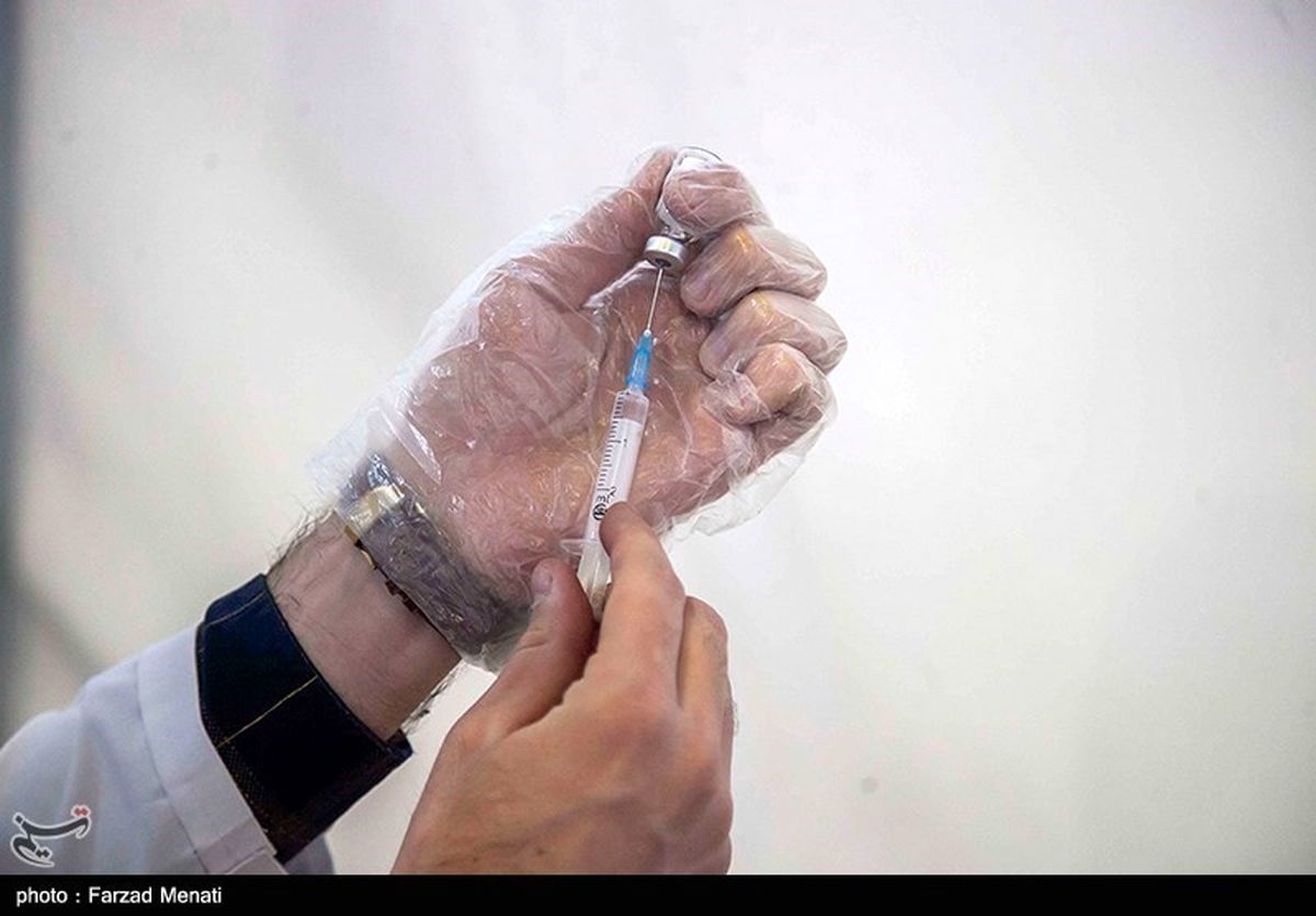آغاز واکسیناسیون خودرویی و ثابت در ایستگاه‌های منتخب متروی تهران
