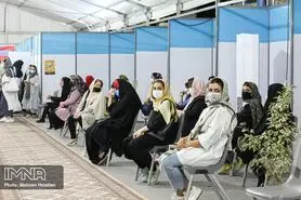 ۶۰ هزار نفر روزانه واکسینه می‌شوند/توان سیستم بهداشتی واکسیناسیون بیش از ۱۰۰ هزار نفر است