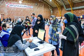 فدایی: روزانه ۵۰ هزار نفر در اصفهان واکسینه می‌شوند