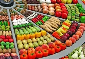 گلایه میوه‌فروشی‌های اصفهان از عرضه میوه‌های بسته‌بندی با قیمت گزاف