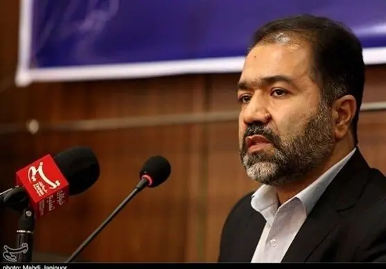مجموعه‌های صنفی و اقلیت‌ها باید حقوق خود را از معاونت سیاسی استانداری مطالبه کنند