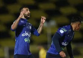 مطهری: کمک داور ۶ متر عقب بود، چطور آفساید مرا گرفت؟/گیتار زدنم برای هواداران است نه کُری‌خوانی