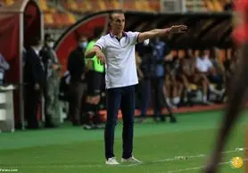 واکنش یحیی گل محمدی به جذب بازیکن خارجی برای پرسپولیس