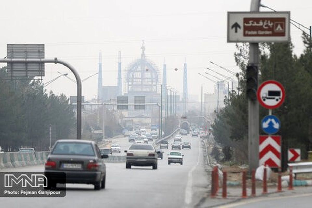 هوای اصفهان در ۴ ایستگاه ناسالم برای گروه‌های حساس است
