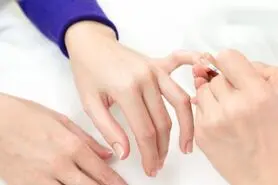 آموزش فرنچ ساده ناخن