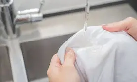 پاک کردن لکه چای از روی لباس