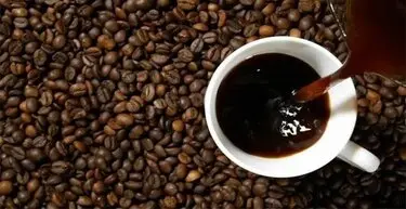 آشنایی با تاثیرات قهوه در خطر ابتلا به ویروس کرونا