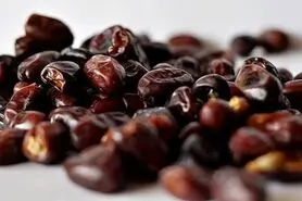 تولید روغن هسته خرما از سوی محققان اصفهانی