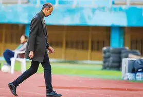 صدای پای محرم می‌آید