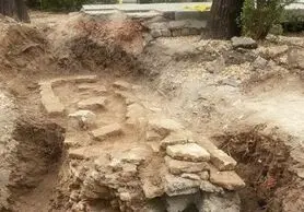 کشف حوضچه تاریخی در محوطه چهارباغ عباسی اصفهان