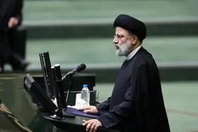 مردم همچنان چشم انتظار تحقق وعده‌های اقتصادی دولت