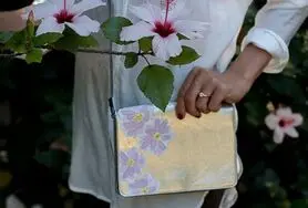  آموزش نقاشی روی کیف زنانه