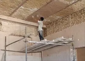 ضلع شرقی تکیه کازرونی تخت فولاد مرمت شد