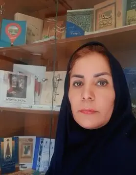 شاعری که او را «خلّاق المعانی» لقب داده‌اند
