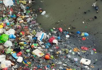 صنعت پلاستیک مردم را درباره بازیافت فریب داده است
