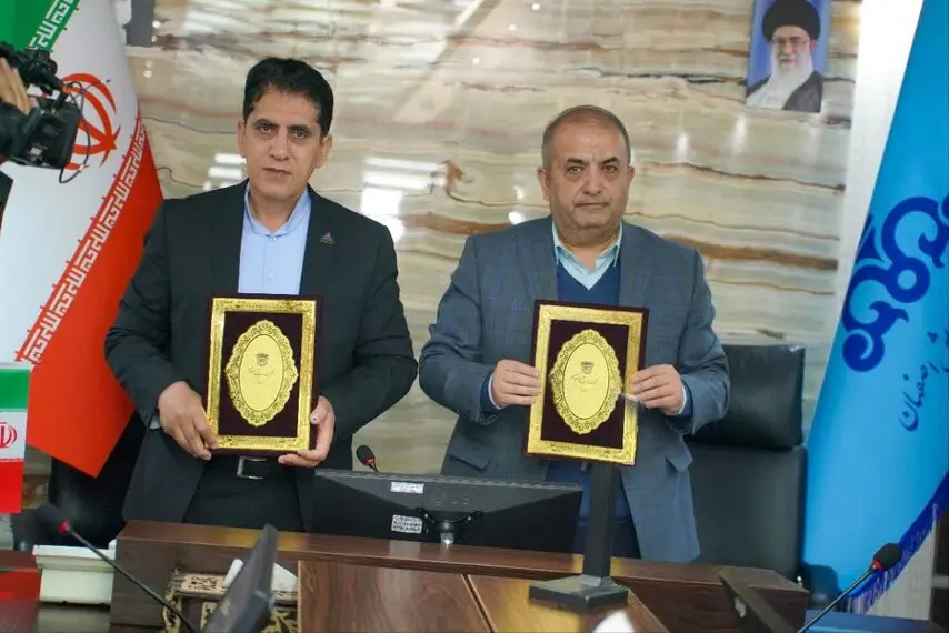 پالایشگاه اصفهان با ریل ذوب‌آهن به راه‌آهن سراسری كشور متصل می‌شود
