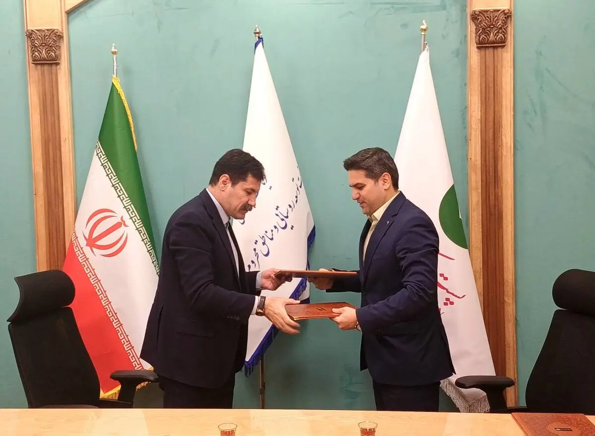 امضای دو تفاهم‌نامه همکاری پست‌بانک ایران با محور توسعه روستایی و احیای واحدهای تولیدی راکد/ همگامی پست‌بانک ایران با ریاست جمهوری برای توانمندسازی اقتصاد روستا و بازگرداندن ظرفیت‌های مغفول تولیدی