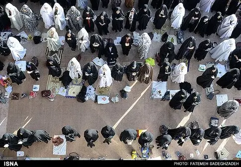 باید به جوان بها و میدان داده شود