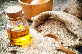 خواص روغن کنجد برای ابرو و مژه