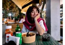 بیوگرافی الهام شفیعی بازیگر نقش مینا در سریال در انتهای شب