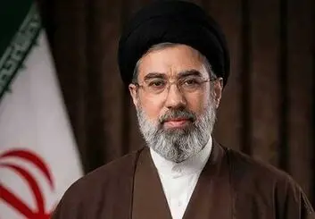 آیت‌الله سیدمجتبی‌خامنه‌ای سومین رهبر نظام‌ اسلامی‌ ایران‌ شد